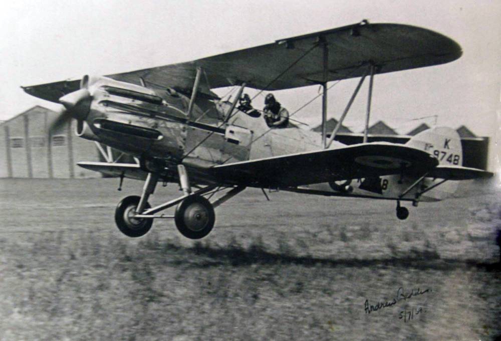 Hector K9748 1937 Crown Copyright